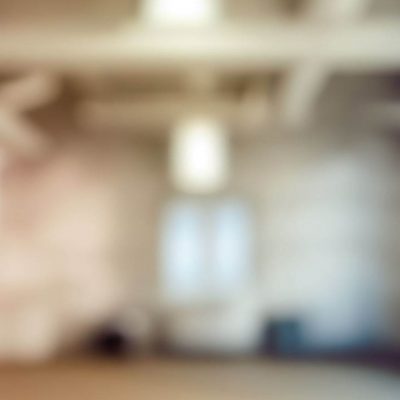 Die feine Vibration von Fakt und Wahrheit